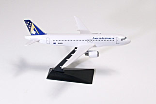 AIRBUS A320-211 AIRBUS A320-211